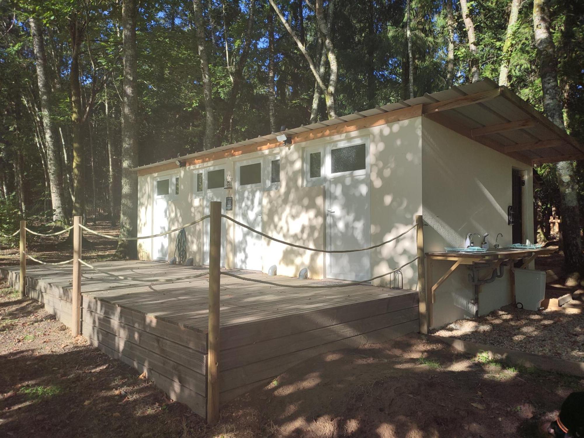 Sous Les Belles Etoiles Luxury tent Peyrilhac