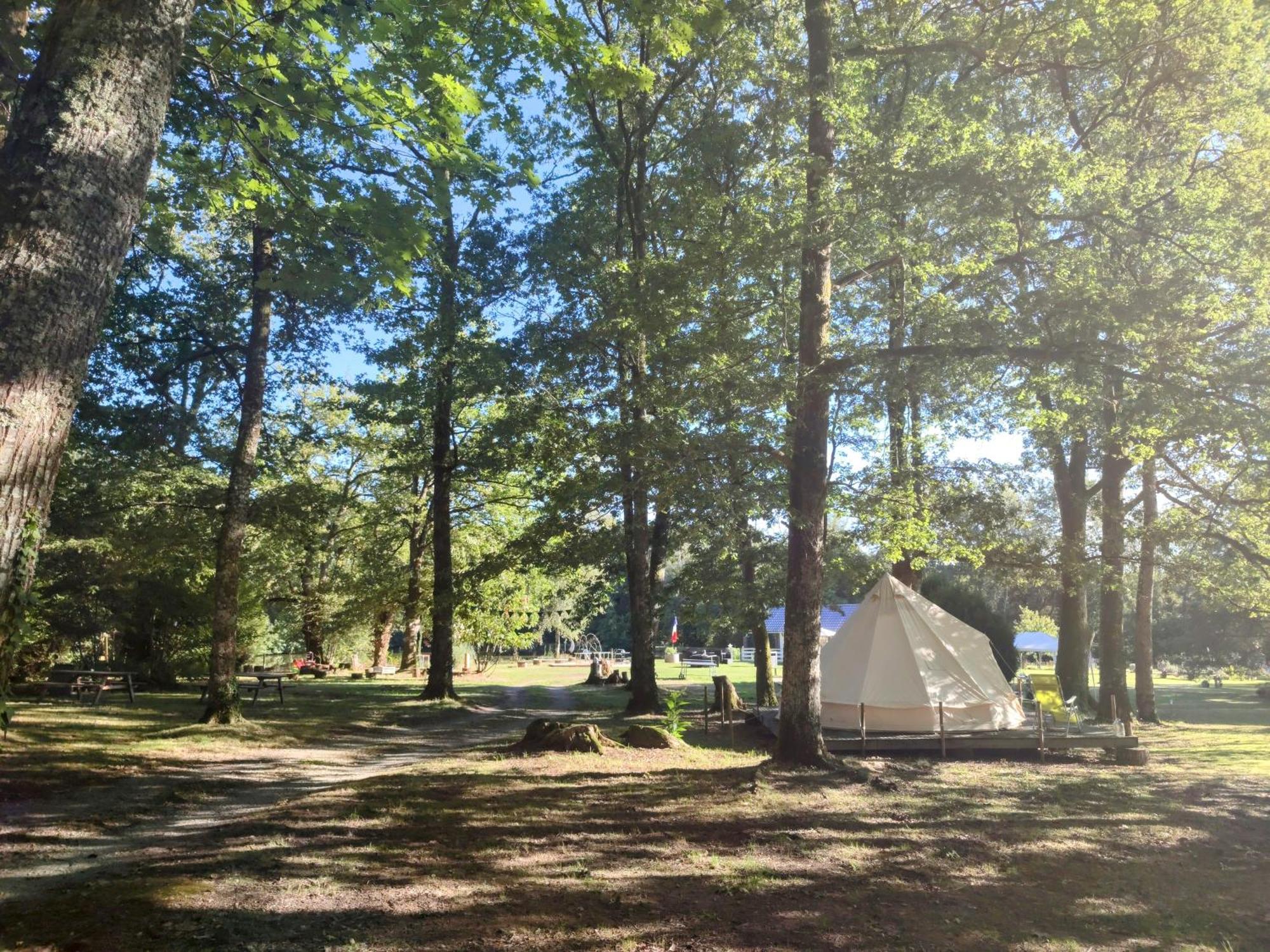 Sous Les Belles Etoiles Luxury tent Peyrilhac